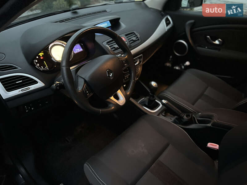 Хэтчбек Renault Megane 2009 в Луцке фото 9 Хэтчбек Renault Megane 2009 в Луцке