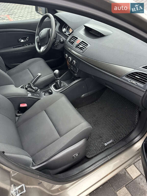 Хэтчбек Renault Megane 2010 в Полтаве