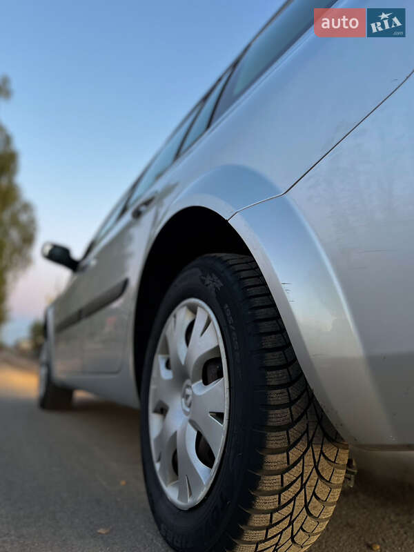 Универсал Renault Megane 2006 в Турбовом фото 21 Универсал Renault Megane 2006 в Турбовом