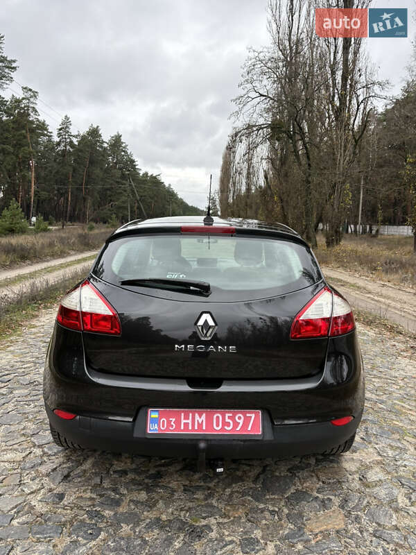 Хэтчбек Renault Megane 2010 в Ахтырке фото 5 Хэтчбек Renault Megane 2010 в Ахтырке