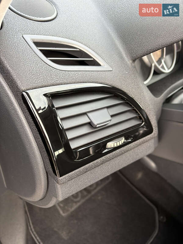 Хэтчбек Renault Megane 2010 в Ахтырке фото 22 Хэтчбек Renault Megane 2010 в Ахтырке