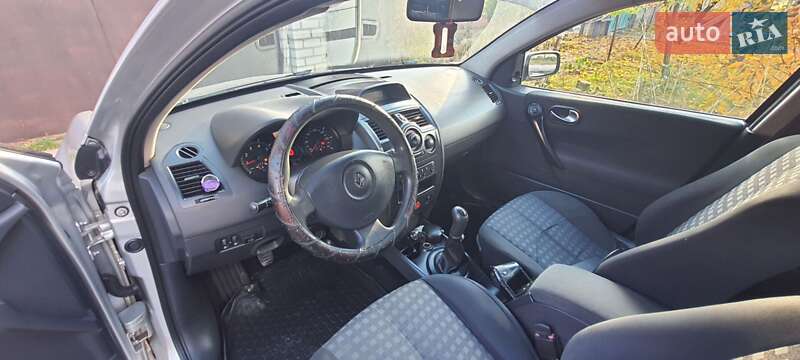 Седан Renault Megane 2006 в Чугуеве фото 7 Седан Renault Megane 2006 в Чугуеве