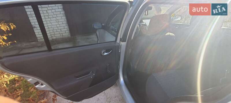 Седан Renault Megane 2006 в Чугуеве фото 11 Седан Renault Megane 2006 в Чугуеве