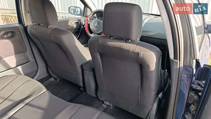 Универсал Renault Megane 2005 в Сарнах