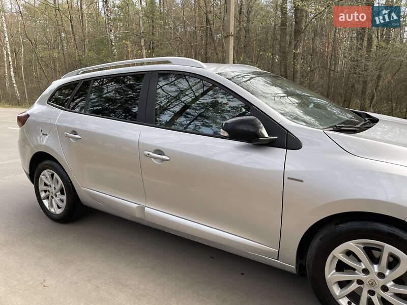 Универсал Renault Megane 2015 в Славуте фото 9 Универсал Renault Megane 2015 в Славуте