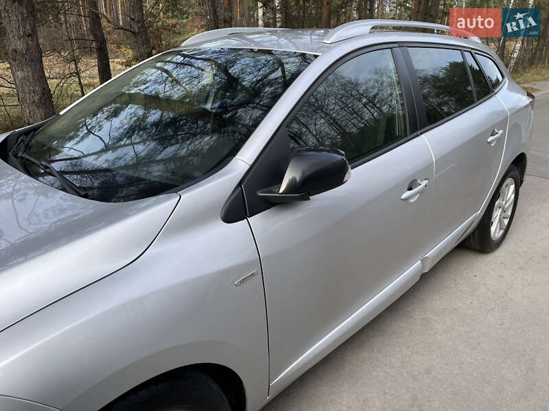 Универсал Renault Megane 2015 в Славуте фото 17 Универсал Renault Megane 2015 в Славуте