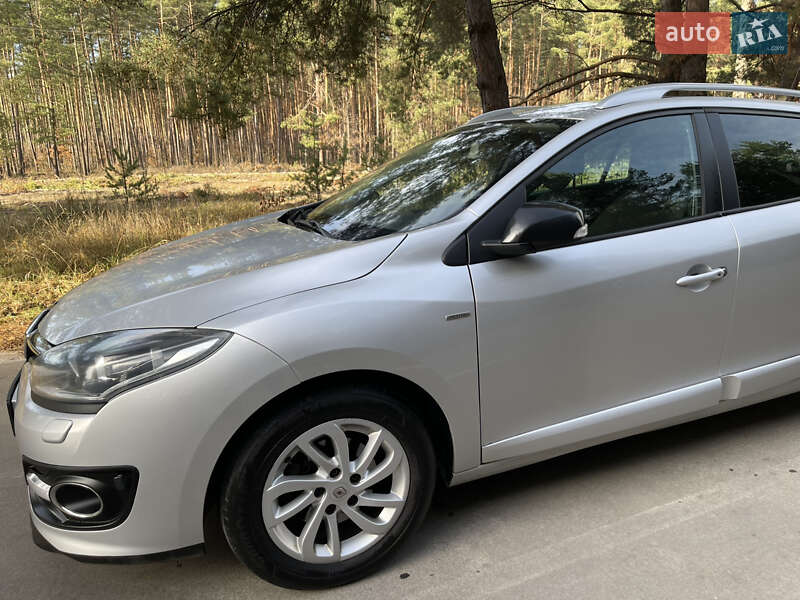 Универсал Renault Megane 2015 в Славуте фото 53 Универсал Renault Megane 2015 в Славуте