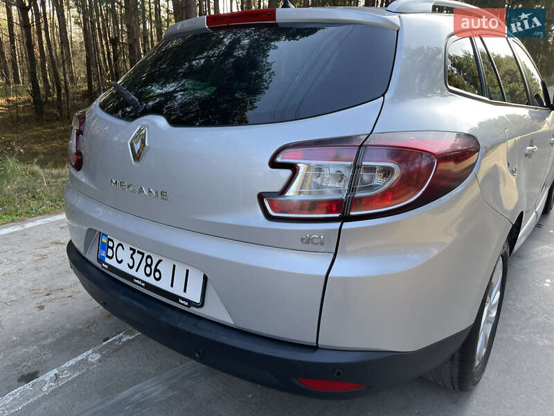 Универсал Renault Megane 2015 в Славуте фото 68 Универсал Renault Megane 2015 в Славуте