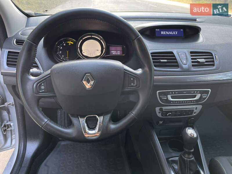 Универсал Renault Megane 2015 в Славуте фото 103 Универсал Renault Megane 2015 в Славуте