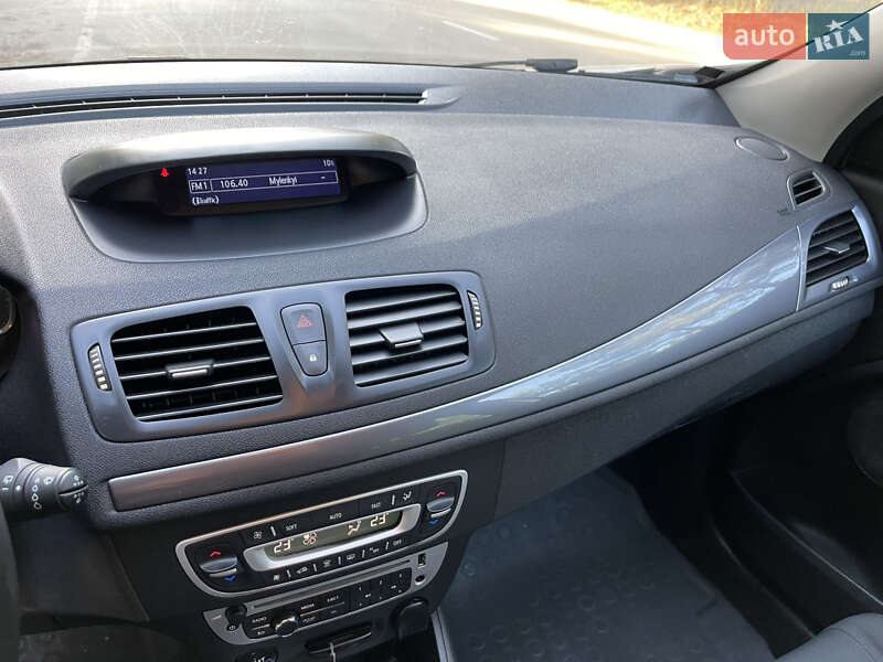 Универсал Renault Megane 2015 в Славуте фото 111 Универсал Renault Megane 2015 в Славуте