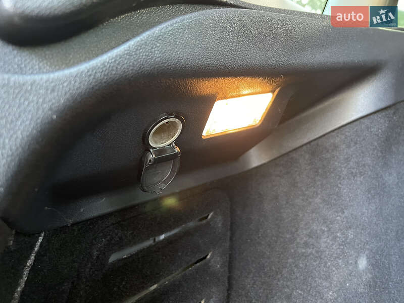 Универсал Renault Megane 2015 в Славуте фото 142 Универсал Renault Megane 2015 в Славуте