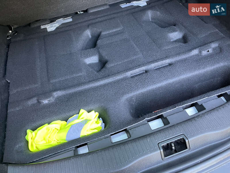 Универсал Renault Megane 2015 в Славуте фото 141 Универсал Renault Megane 2015 в Славуте