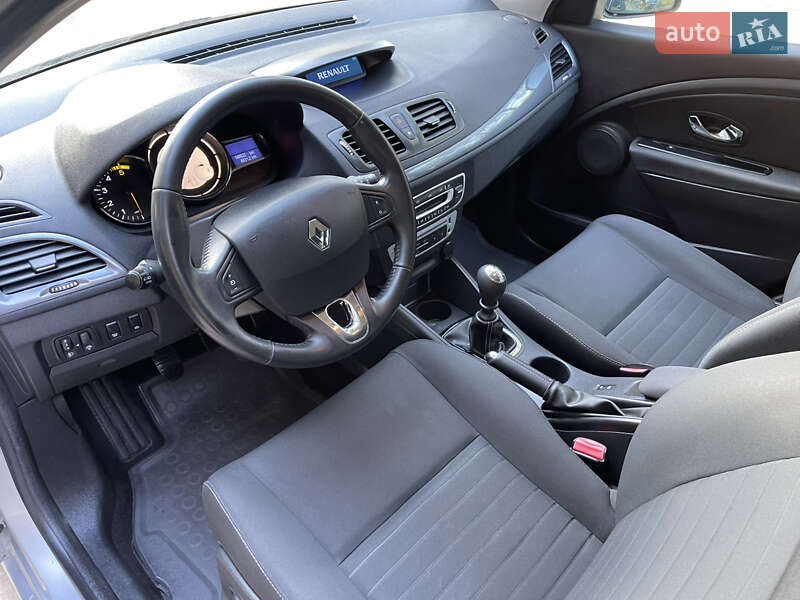 Универсал Renault Megane 2015 в Славуте фото 149 Универсал Renault Megane 2015 в Славуте