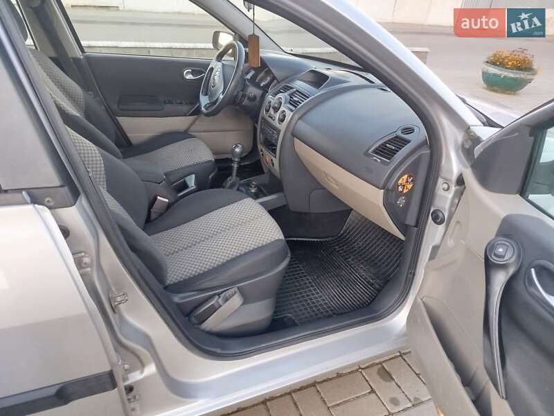 Универсал Renault Megane 2005 в Ровно фото 13 Универсал Renault Megane 2005 в Ровно