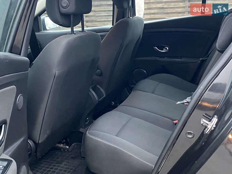 Хетчбек Renault Megane 2010 в Кам'янець-Подільському фото 13 Хетчбек Renault Megane 2010 в Кам'янець-Подільському