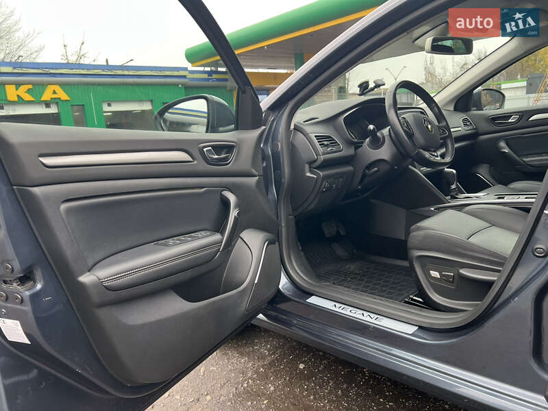Хэтчбек Renault Megane 2017 в Харькове фото 12 Хэтчбек Renault Megane 2017 в Харькове