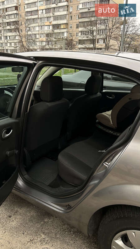 Седан Renault Megane 2008 в Киеве