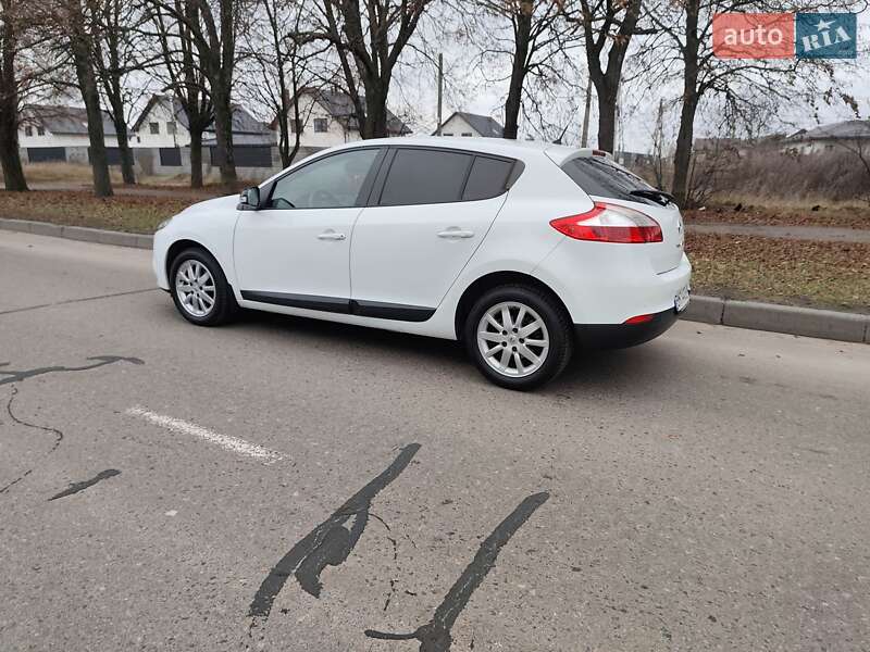Хэтчбек Renault Megane 2011 в Сумах