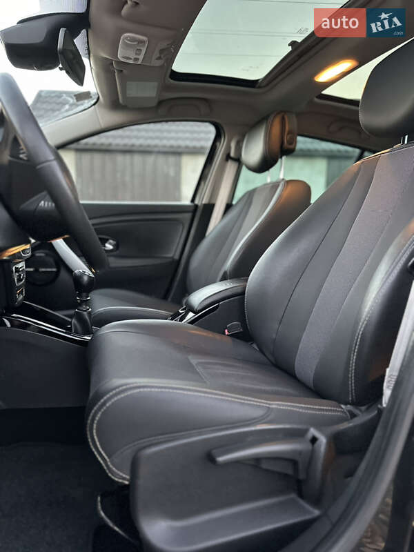 Универсал Renault Megane 2012 в Луцке фото 30 Универсал Renault Megane 2012 в Луцке