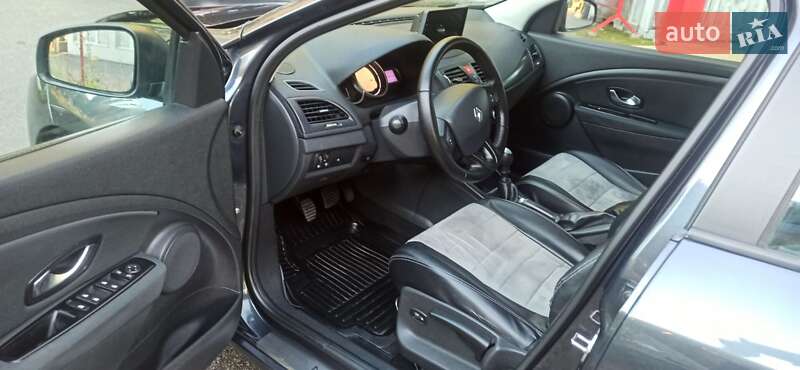 Универсал Renault Megane 2010 в Глухове