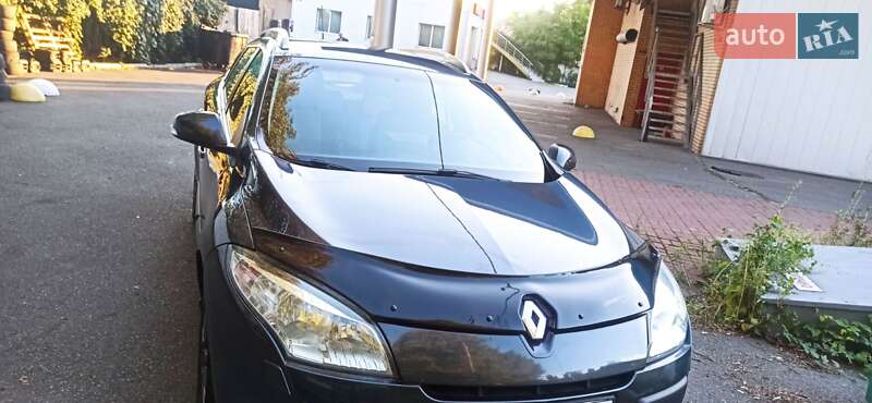 Универсал Renault Megane 2010 в Глухове