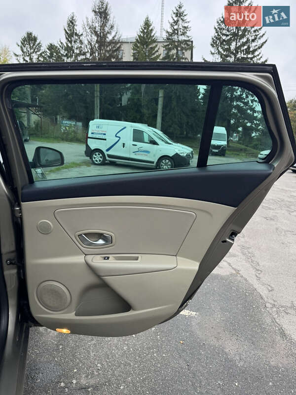 Универсал Renault Megane 2010 в Хмельницком фото 25 Универсал Renault Megane 2010 в Хмельницком