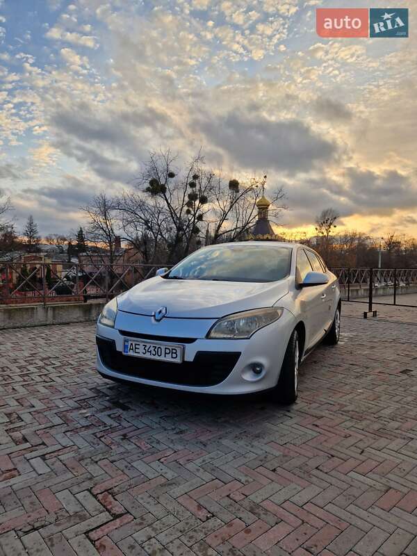 Renault Megane 2010 Renault Megane 2010