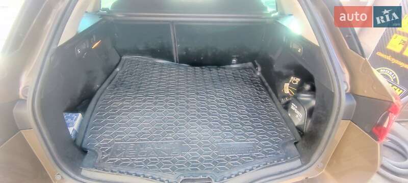 Универсал Renault Megane 2017 в Киеве фото 4 Универсал Renault Megane 2017 в Киеве