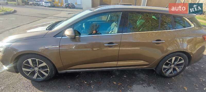 Универсал Renault Megane 2017 в Киеве фото 18 Универсал Renault Megane 2017 в Киеве