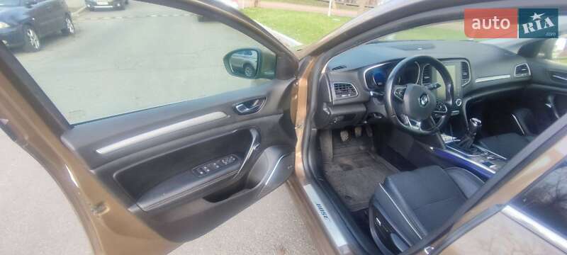 Универсал Renault Megane 2017 в Киеве фото 42 Универсал Renault Megane 2017 в Киеве