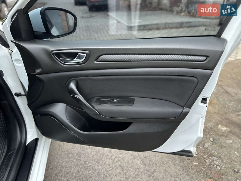 Хэтчбек Renault Megane 2018 в Виннице фото 12 Хэтчбек Renault Megane 2018 в Виннице