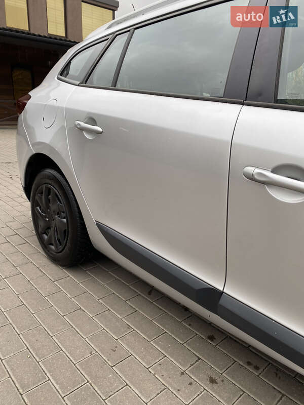 Универсал Renault Megane 2011 в Ровно фото 10 Универсал Renault Megane 2011 в Ровно