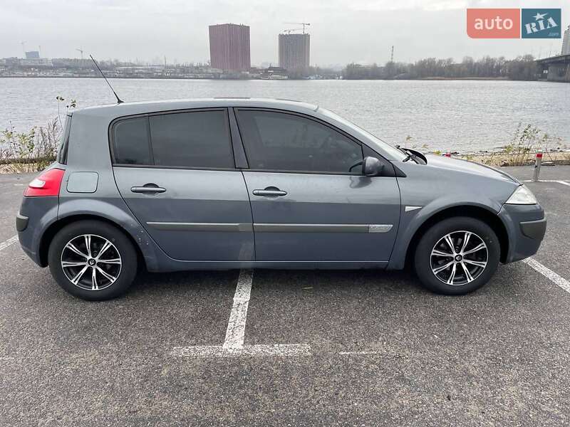 Хэтчбек Renault Megane 2006 в Киеве