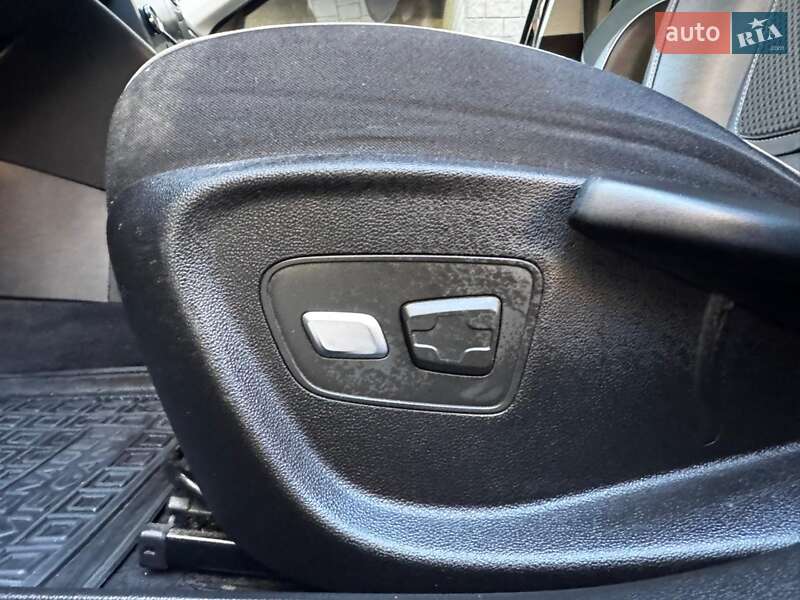 Універсал Renault Megane 2017 в Івано-Франківську фото 38 Універсал Renault Megane 2017 в Івано-Франківську