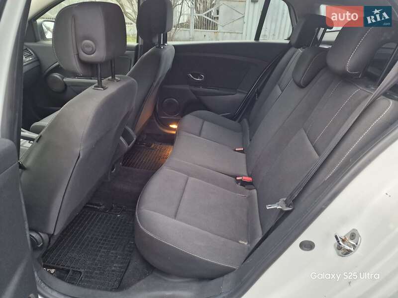Универсал Renault Megane 2011 в Черкассах фото 13 Универсал Renault Megane 2011 в Черкассах