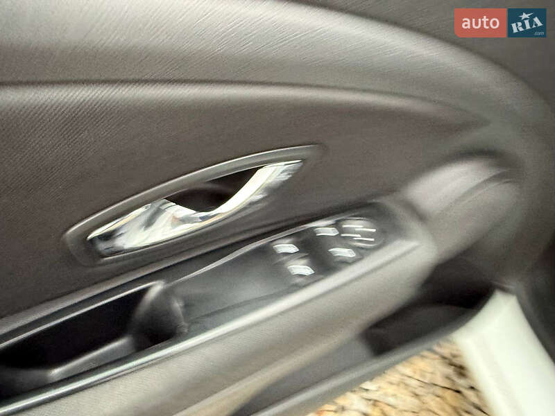 Хэтчбек Renault Megane 2014 в Коломые фото 14 Хэтчбек Renault Megane 2014 в Коломые