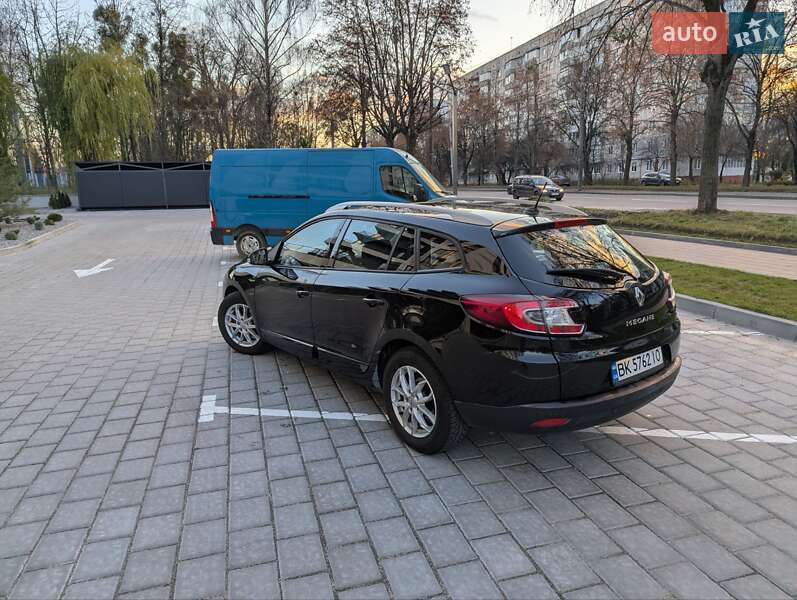Универсал Renault Megane 2013 в Ровно фото 5 Универсал Renault Megane 2013 в Ровно