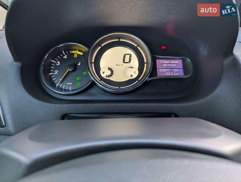 Універсал Renault Megane 2013 в Рівному фото 14 Універсал Renault Megane 2013 в Рівному