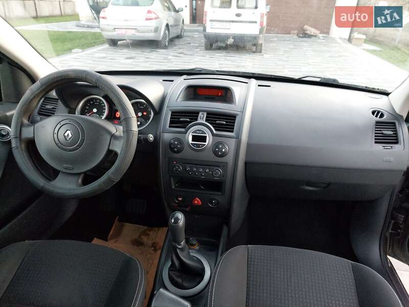 Универсал Renault Megane 2005 в Монастыриске фото 8 Универсал Renault Megane 2005 в Монастыриске