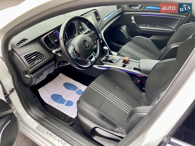 Хетчбек Renault Megane 2017 в Умані фото 40 Хетчбек Renault Megane 2017 в Умані