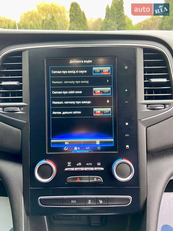 Хетчбек Renault Megane 2017 в Умані фото 63 Хетчбек Renault Megane 2017 в Умані