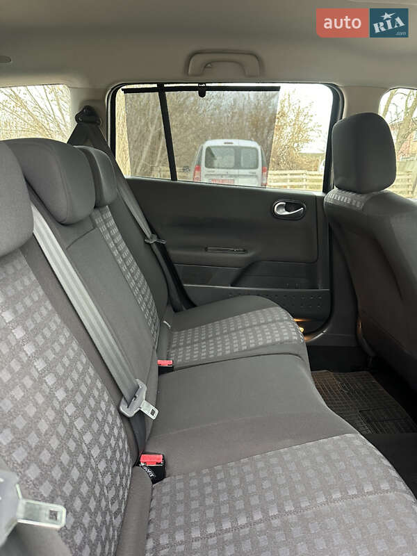 Универсал Renault Megane 2007 в Хороле