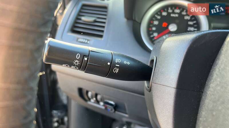 Хэтчбек Renault Megane 2005 в Киеве