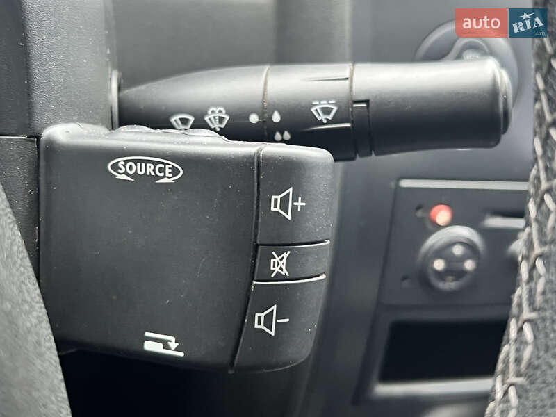 Седан Renault Megane 2007 в Черкасах фото 46 Седан Renault Megane 2007 в Черкасах