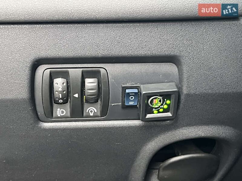 Седан Renault Megane 2007 в Черкасах фото 49 Седан Renault Megane 2007 в Черкасах