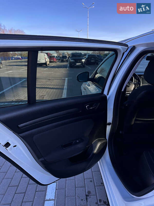 Универсал Renault Megane 2017 в Луцке фото 16 Универсал Renault Megane 2017 в Луцке