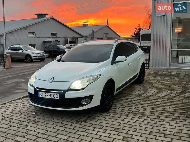 Универсал Renault Megane 2013 в Полтаве фото 3 Универсал Renault Megane 2013 в Полтаве