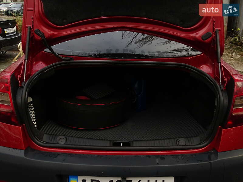 Седан Renault Megane 2006 в Запоріжжі фото 5 Седан Renault Megane 2006 в Запоріжжі