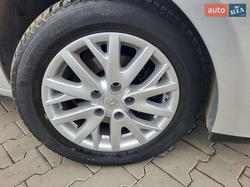 Універсал Renault Megane 2016 в Луцьку