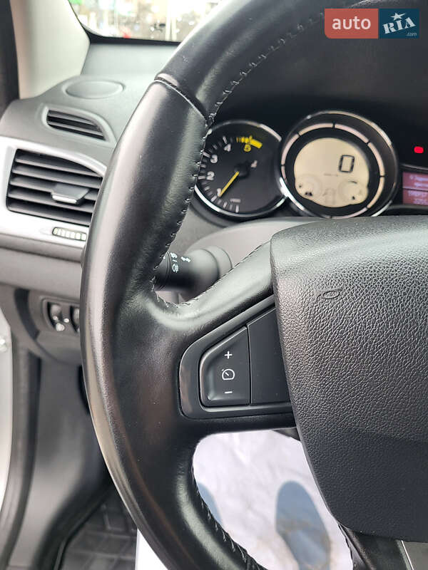 Універсал Renault Megane 2016 в Луцьку